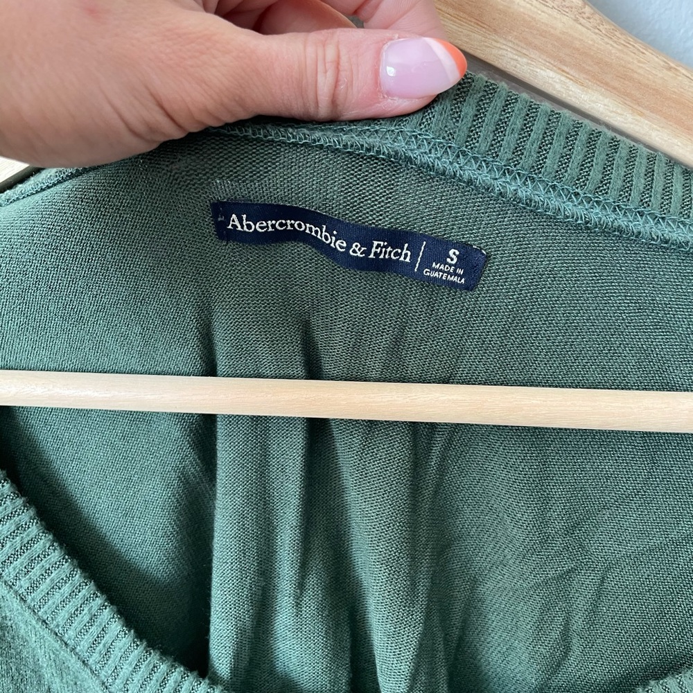 A&F sweater bundle - Picture 3 of 9